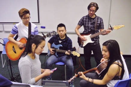 Making music: A look at Trinity College’s Jam Sessions