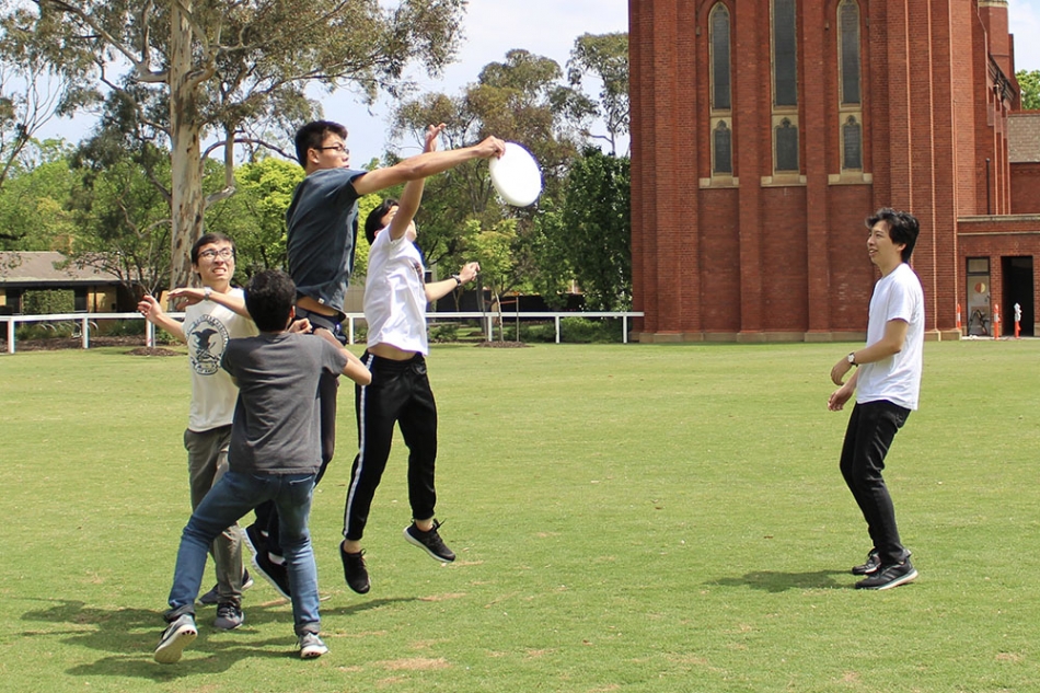 A glance at the Trinity College Ultimate Frisbee Club Meld Magazine